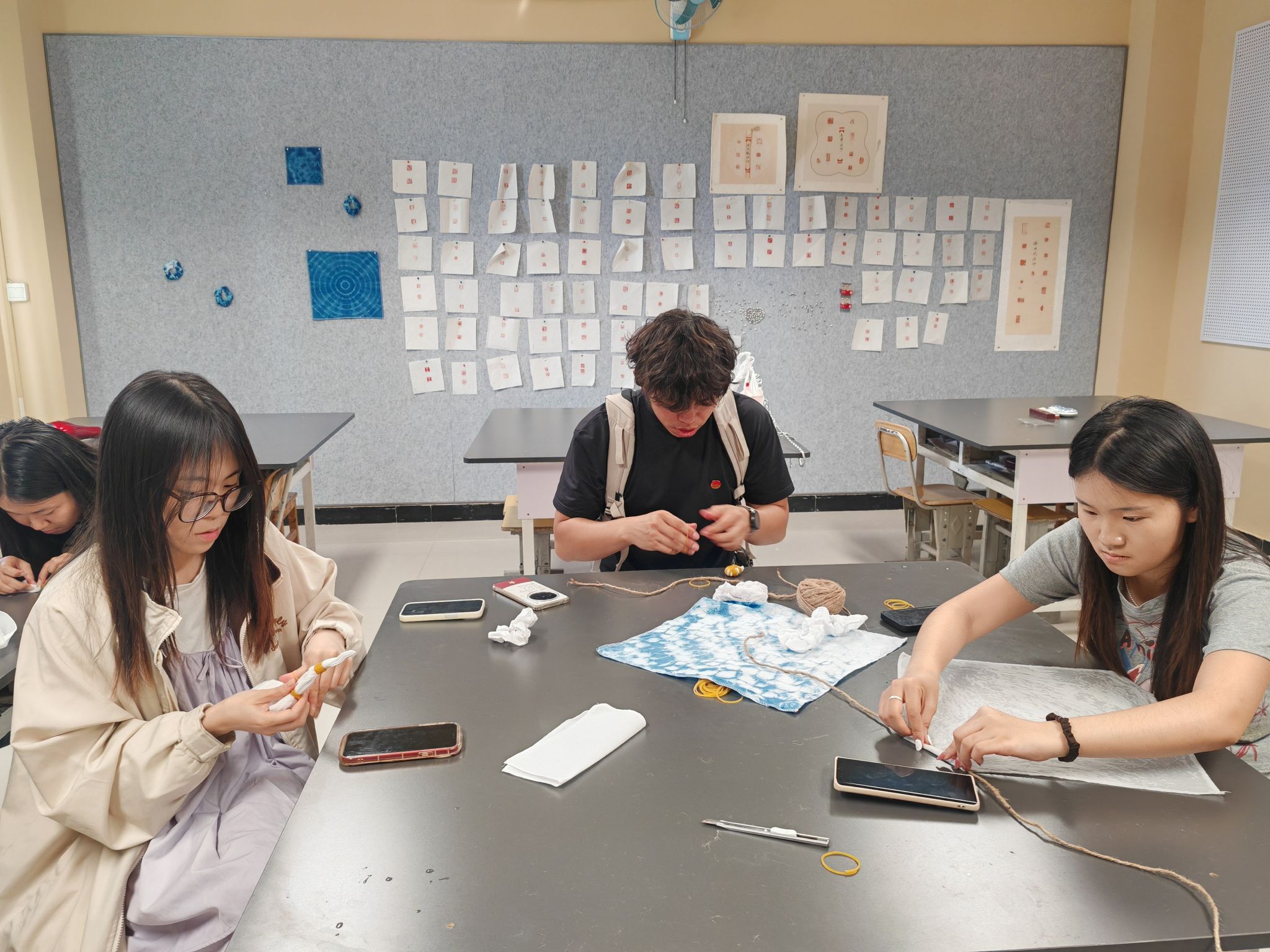 昌吉市第一小学活动现场 昌吉市第一小学活动现场